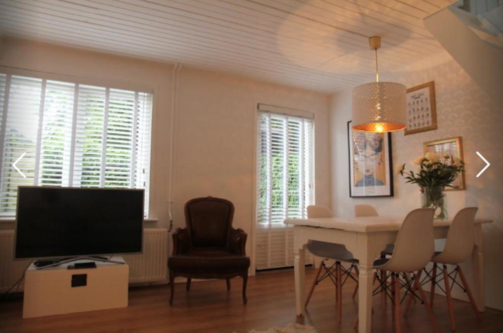 Mary'S Zomerhuis Villa Bergen Exteriör bild